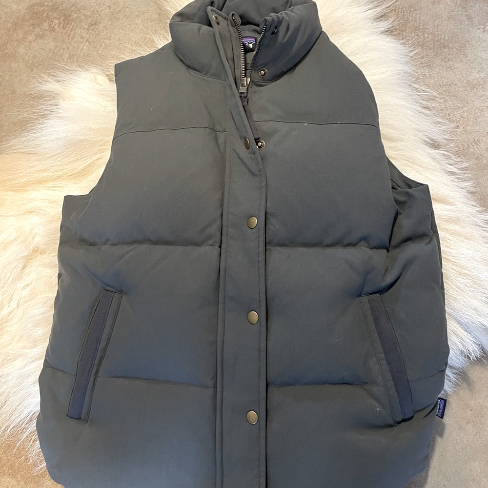 Patagonia puffy vest